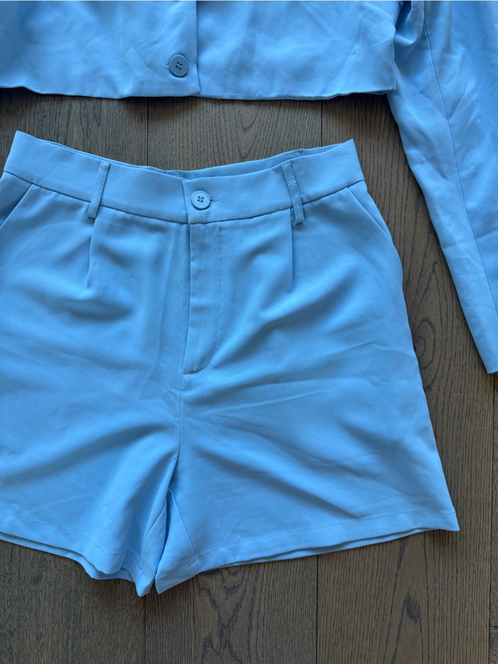 Powder blue blazer + high-waisted shorts set, size L - Picture 3 of 6